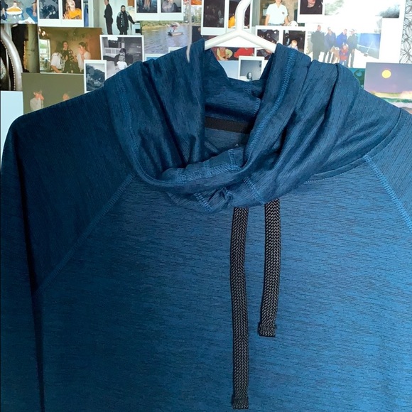 Athletic Works Pullover - Picture 2 of 6